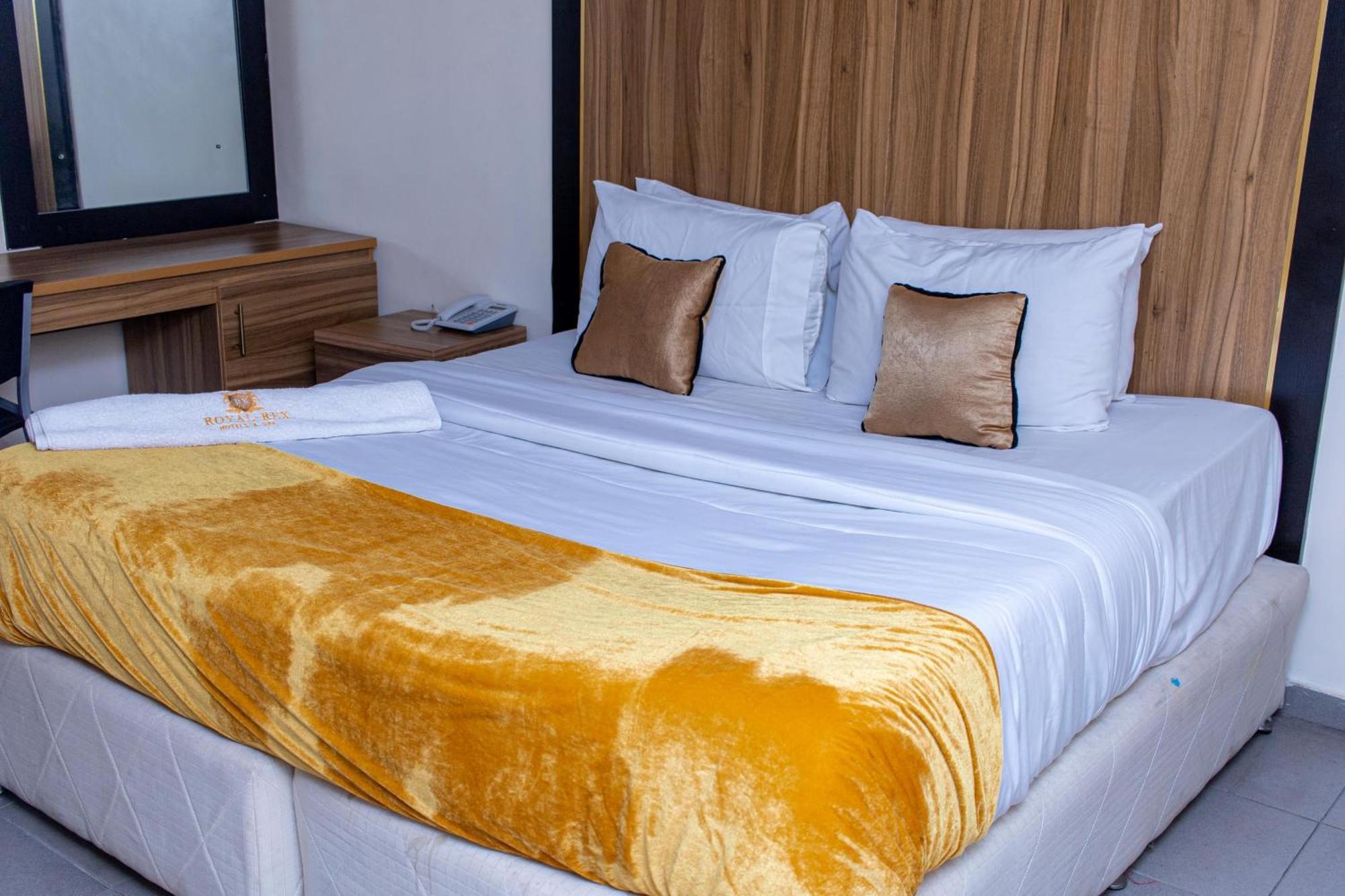 Royal Rex Hotels And Spa 拉各斯 外观 照片