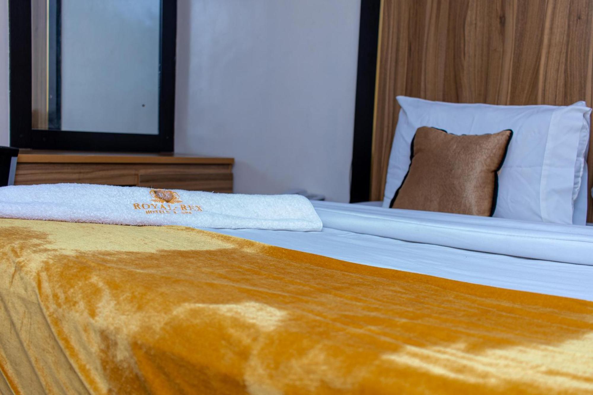 Royal Rex Hotels And Spa 拉各斯 外观 照片