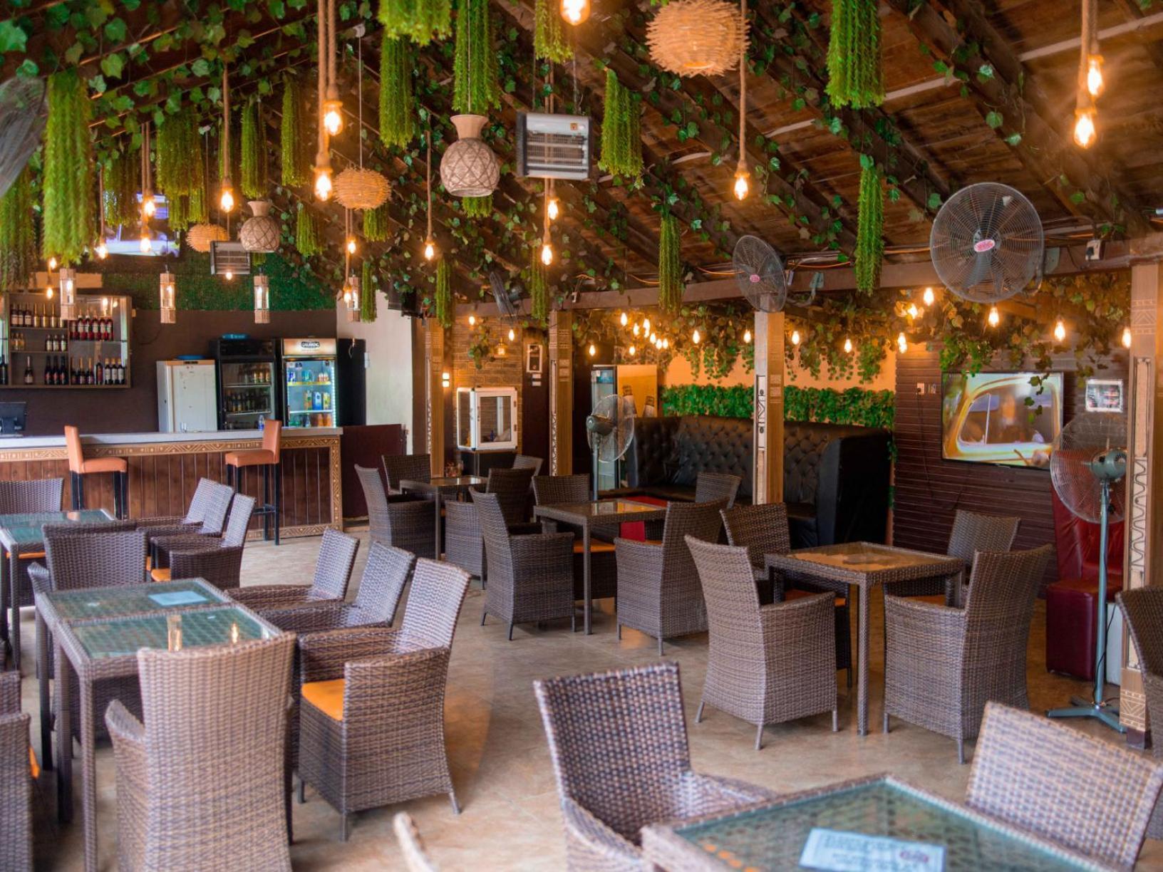 Royal Rex Hotels And Spa 拉各斯 外观 照片