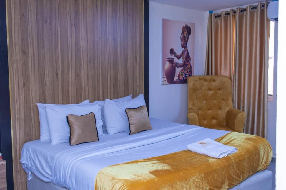 Royal Rex Hotels And Spa 拉各斯 外观 照片